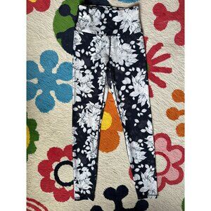 Balance Collection black and white floral leggings SMALL